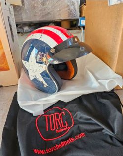 New Medium Adult Motorcycle Helmet DOT