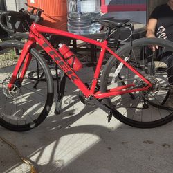 2023 trek Domaine 49 cm xs size aluminum  frame