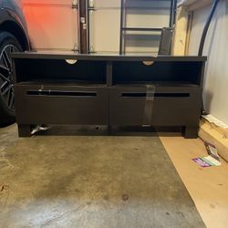 TV Stand FREE