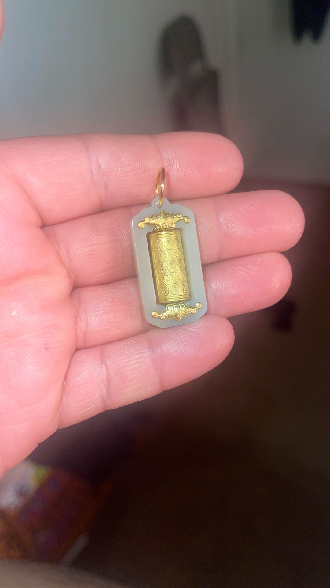 Spinning Inlayed 24k Jade Pendant
