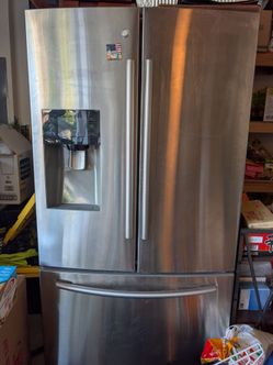 Free Samsung refrigerator. Broken