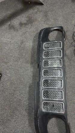 2019 2029 2021 Jeep Renegade Front Grille