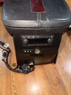2007/2014 Cadillac Escalade center console