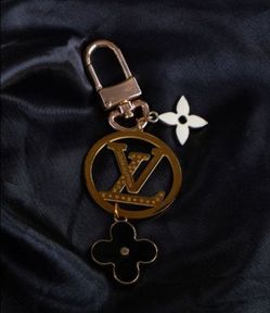 Keychain lux LV KEYCHAIN
