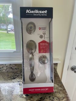 NIB door handle and lock set