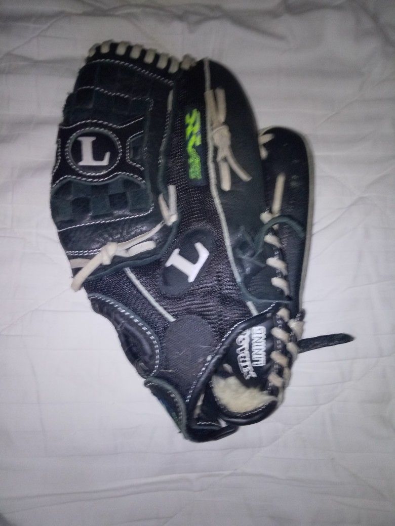 Louisville Slugger Baseball Glove TPS 12.5 Inch