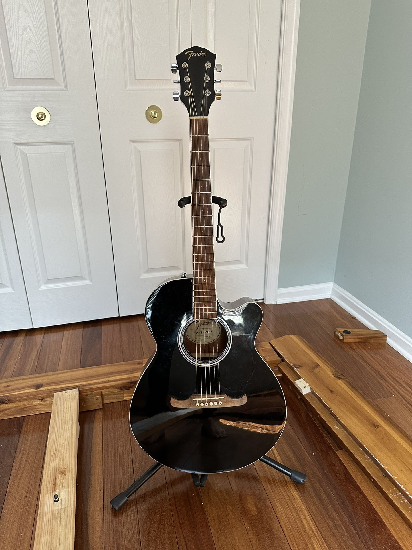 Fender Acoustic Guitar FA-135CE