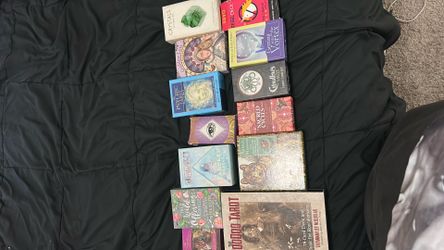 Tarot & Oracle cards