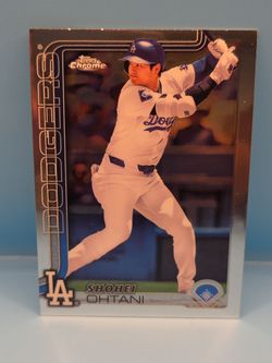 2025 Topps Chrome Shohei Ohtani Base Card Los Angeles Dodgers