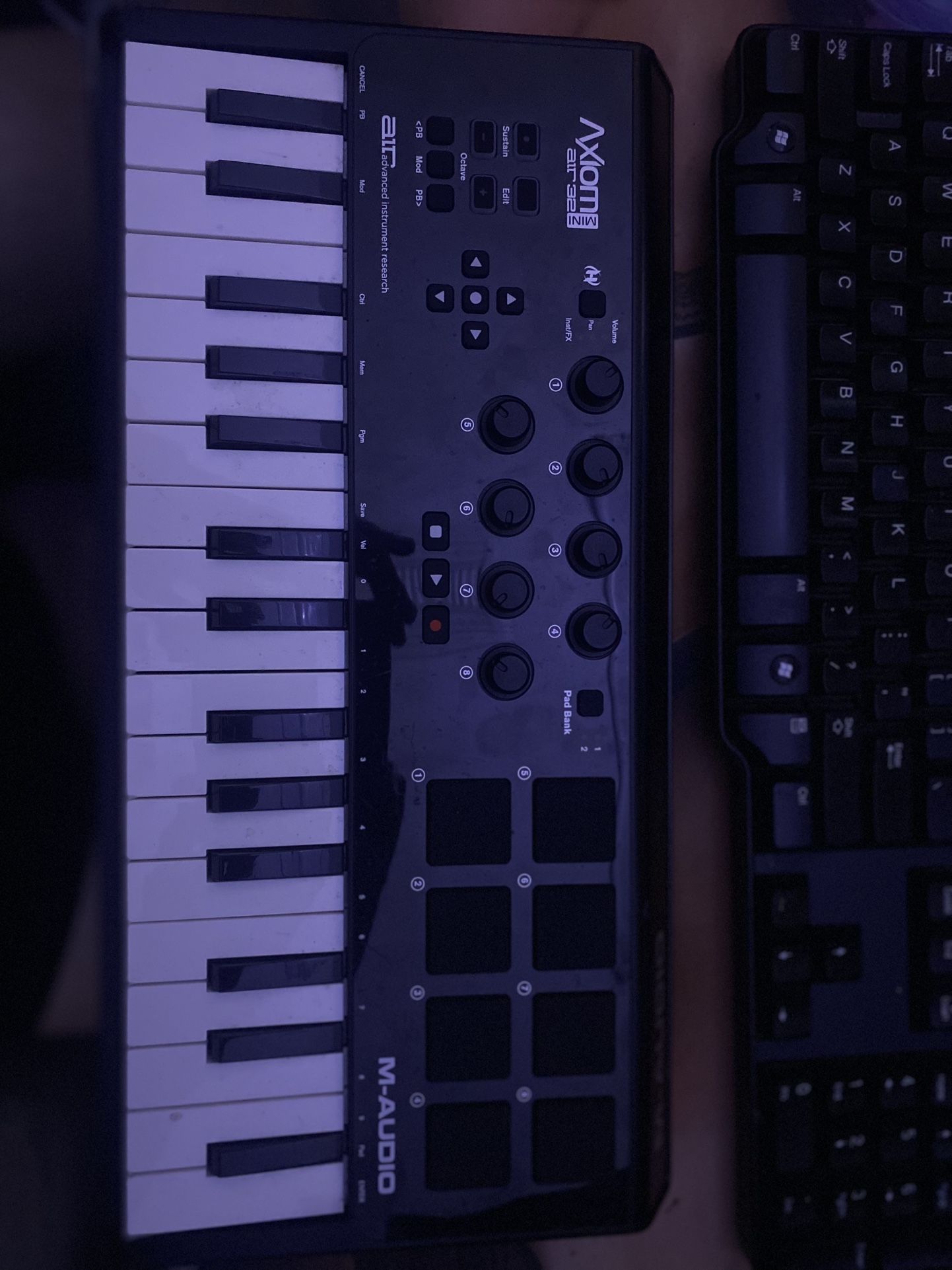 Axiom Air 32