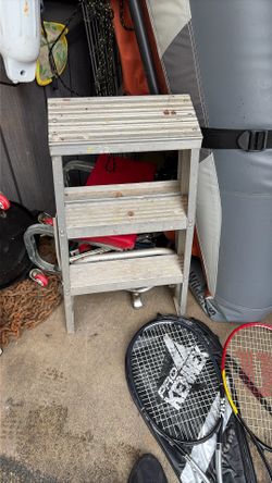 Aluminum Step Ladder