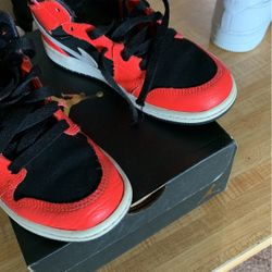 Boys  Jordon Size 13