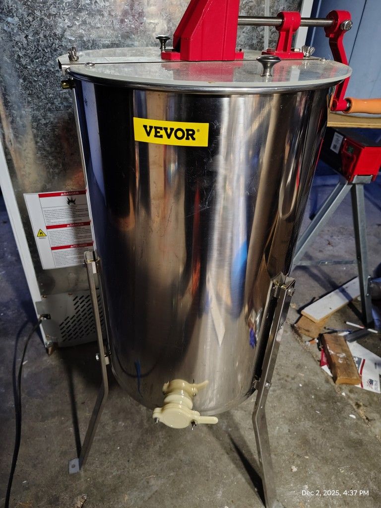 Vevor 3 Frame Honey motorized Extractor