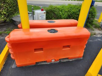 Trafix water wall barrier