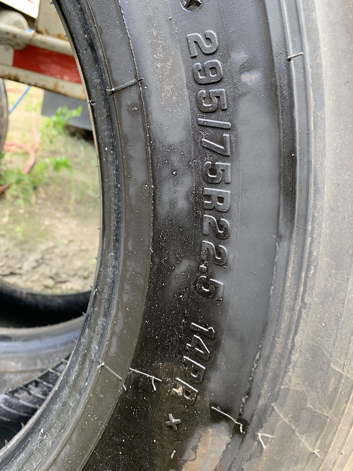 Firestone Tires for Trailer (22.5)