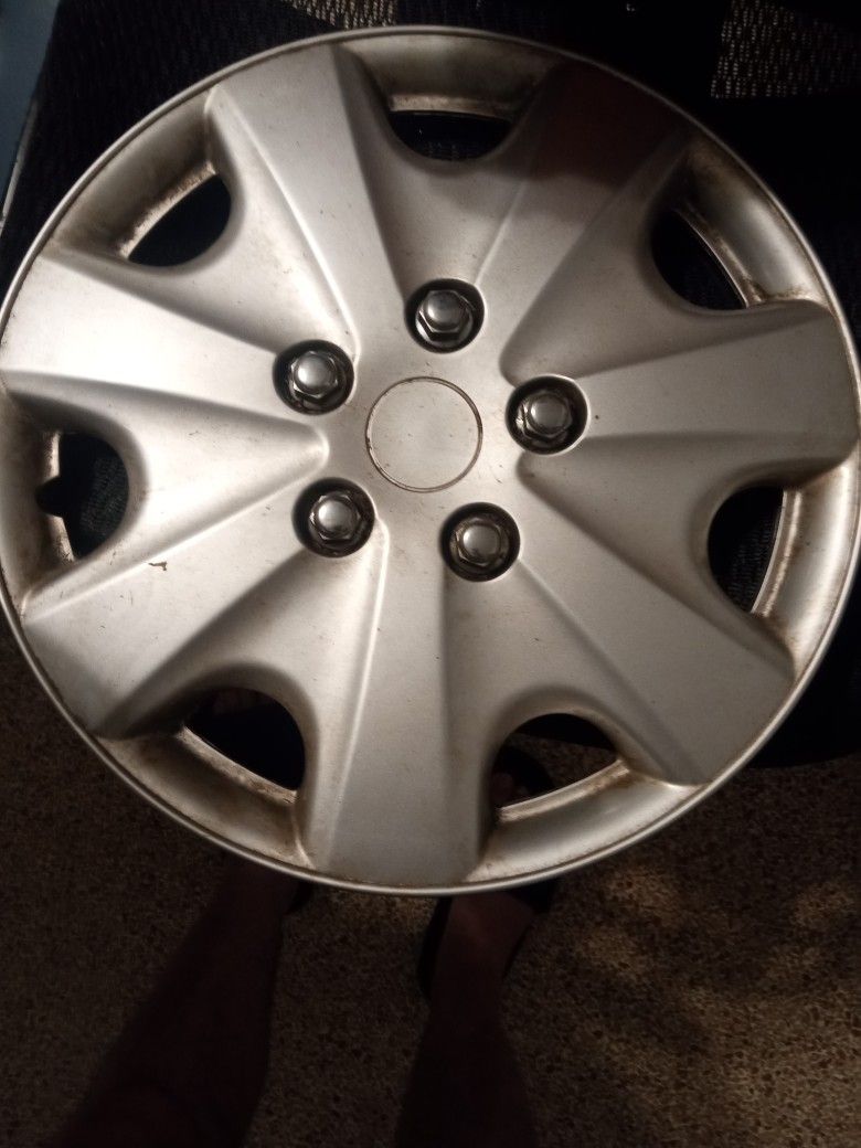 3 Hubcaps 15",make me an offer