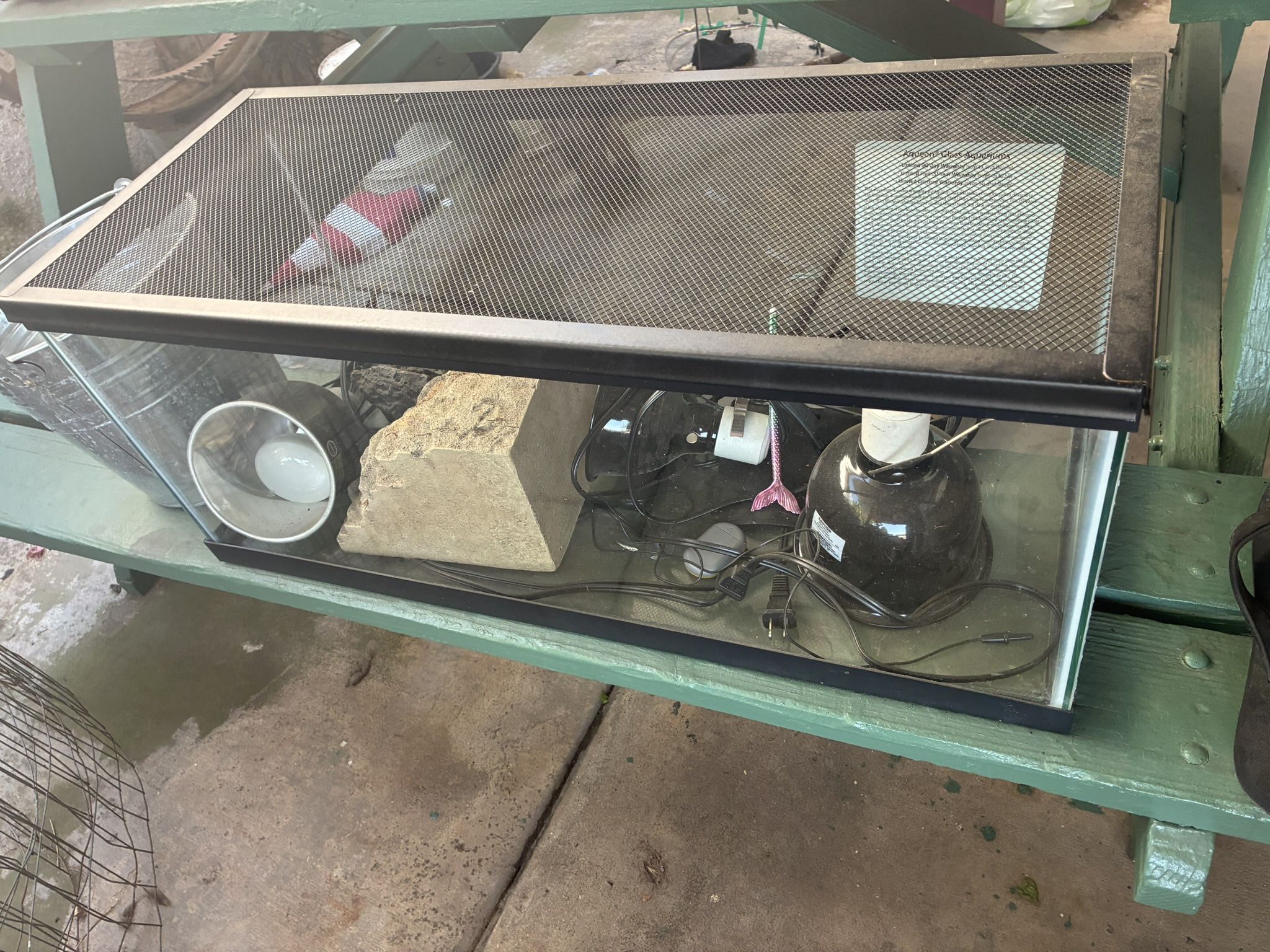 Snake / Fish Tank With Lamps Etc