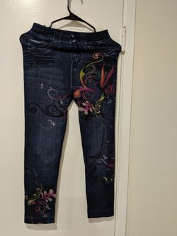 Printed legging jeans look with three tops