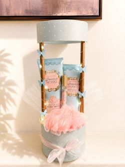 Bath & Bodyworks Sweetest Song Gift Arrangement