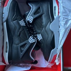 Bred 4 Size 9 Men’s