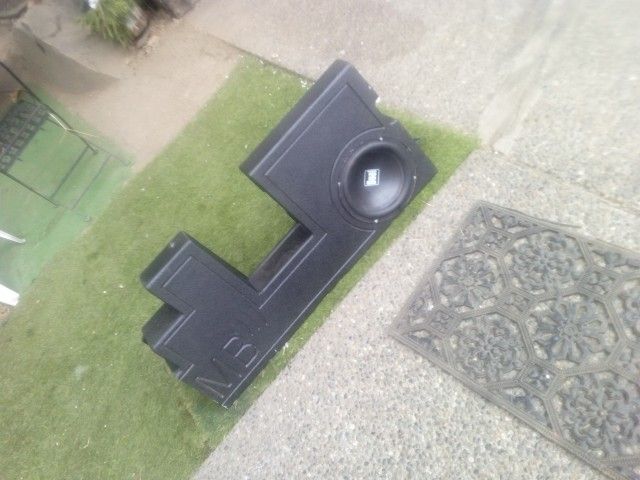 Speaker Box10