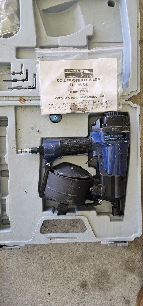 Central Pneumatic 11 Gauge Nailer