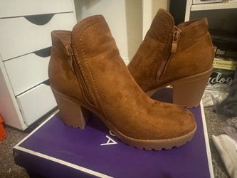 Shoes, boots