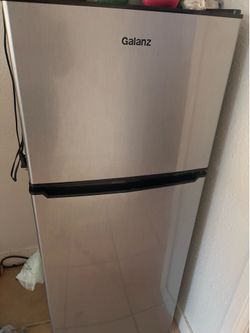 Stainless steel mini fridge freezer and fridge spacious