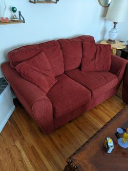 Couch set