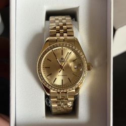 EMPRESS WHITE SAPPHIRE BRACELET WATCH WITH DATE IN GOLD