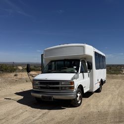 Tiny Home / Camper / Mobile Business Shuttle Bus – Runs & Drives – $7,000