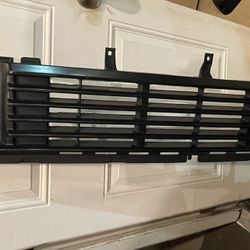 Nissan Hardbody Grille 