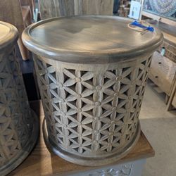 Handcrafted Round Mango Wood Accent Table