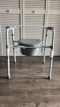 Commode Chair