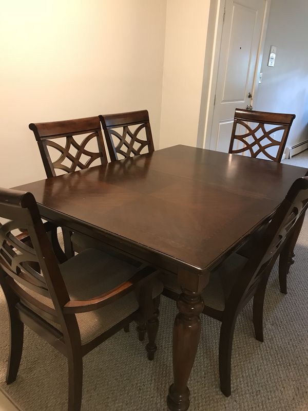 Bob S Woodmark Table With Chairs For Sale In Woburn Ma Offerup