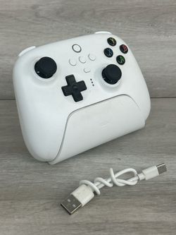8BitDo Ultimate Wireless Controller w/Charging Dock (PO1021734)