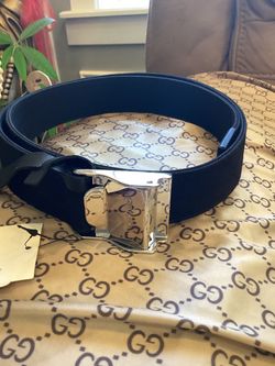 Gucci Black Belt with Silver Buckle