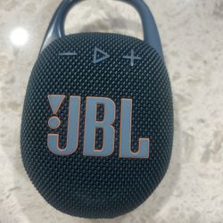 JBL Clip 5 