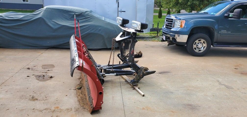 Western Pro Plus Ultra Mount Plow