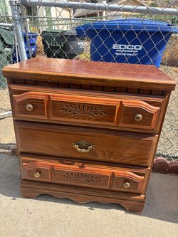 Small Wooden 3 Drawer Dresser