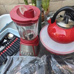 Tea Pot..2 Pans...blender..knife, Spoon,fork https://offerup.com/redirect/?o=U2V0LmJsdWU= Tray.plastic Bowl