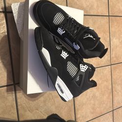 Jordan 4 White Thunders