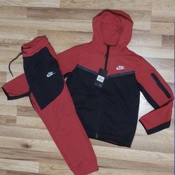 KIDS  NIKE TECH SET 3 COLORS AVAILABLE FULL SET ONLY $50