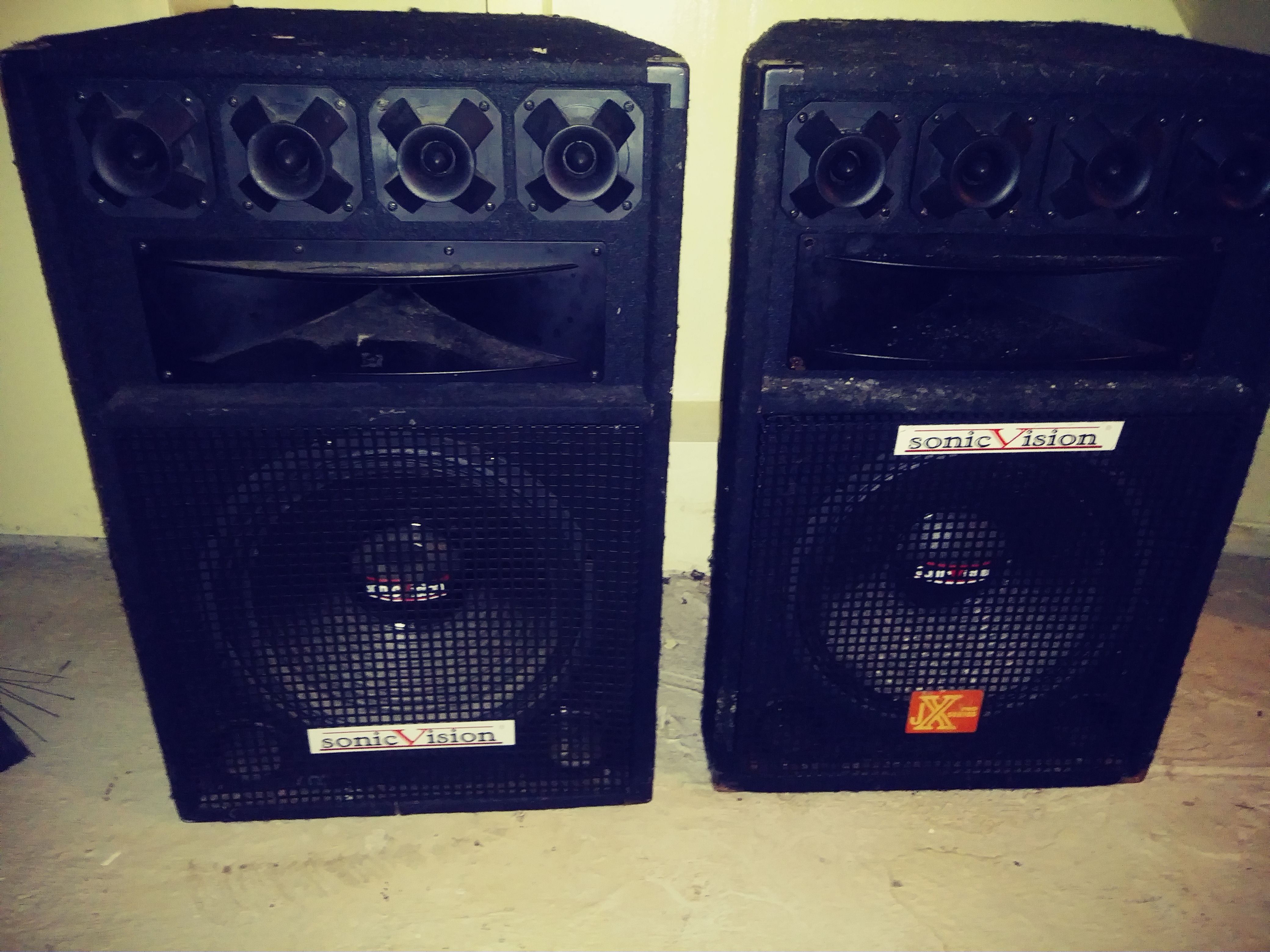 2 dj Speaker