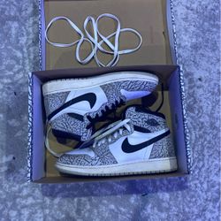 Nike Air Jordan 1 Retro High Cement Size 6