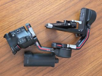 DJI RS 3 Camera Gimbal - Standard