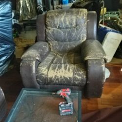 Free Recliner Sofa 