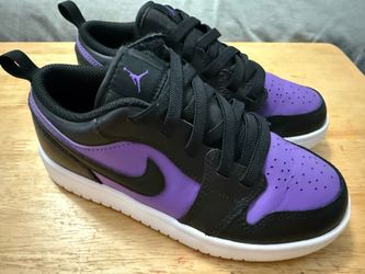 Jordan 1 Low-Kids Size 1