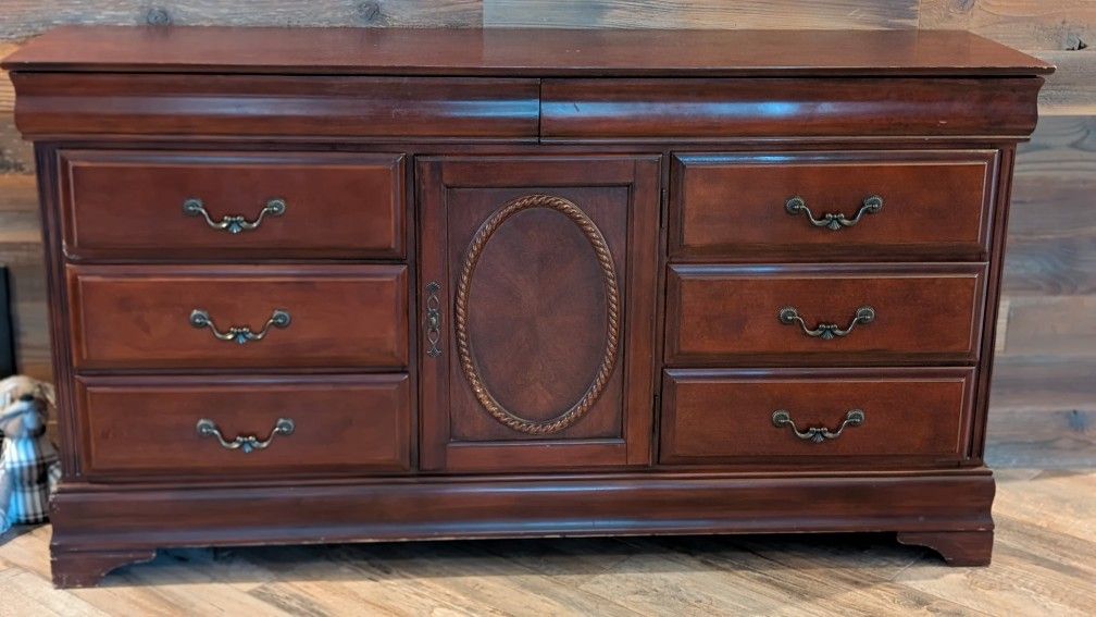 Dresser (Includes Mirror) And Two Night Stands 