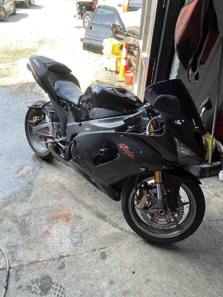 2006 Kawasaki Zx6r for Sale in Oklahoma City, OK - OfferUp